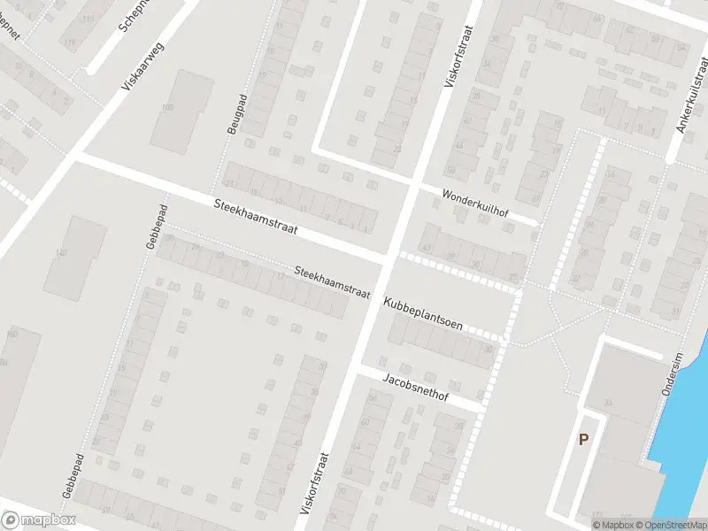 Ambulance met gepaste spoed naar de Steekhaamstraat in Hoogvliet Rotterdam