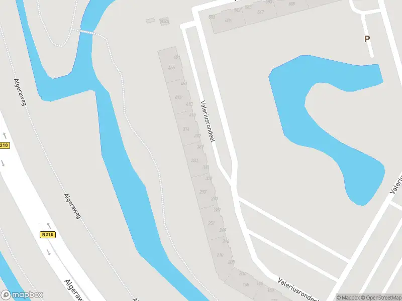 Ambulance met gepaste spoed naar de Valeriusrondeel in Capelle aan den IJssel