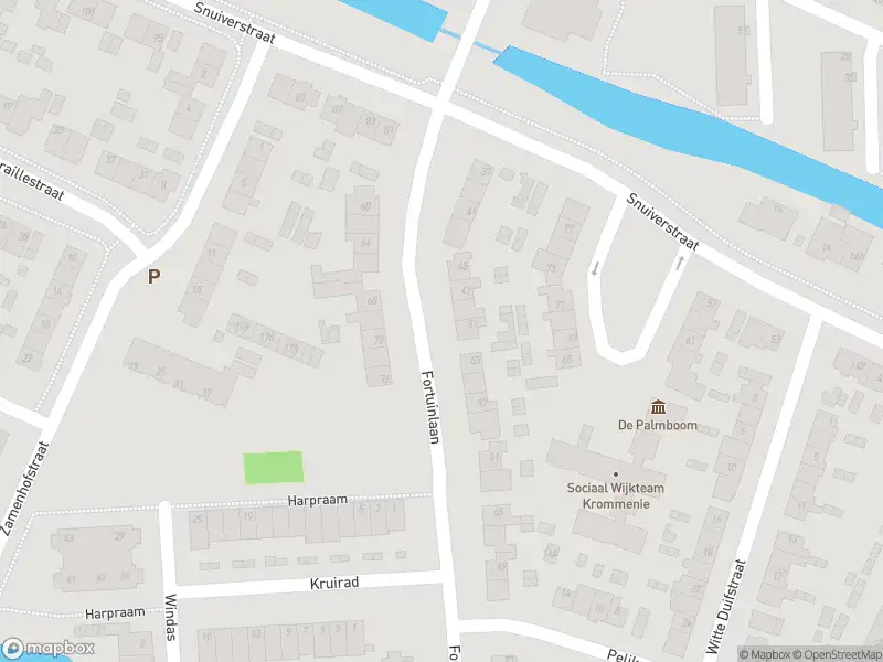 Ambulance met grote spoed naar de Burgemeester van Edenstraat in Krommenie