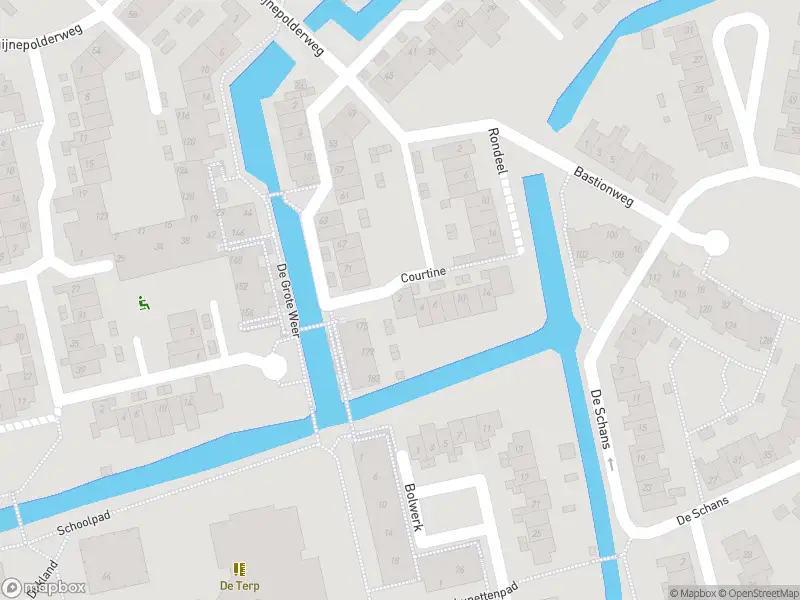 Ambulance met grote spoed naar de Courtine in Weesp