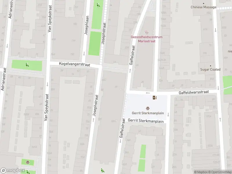 Ambulance met gepaste spoed naar de Gaffelstraat in Rotterdam