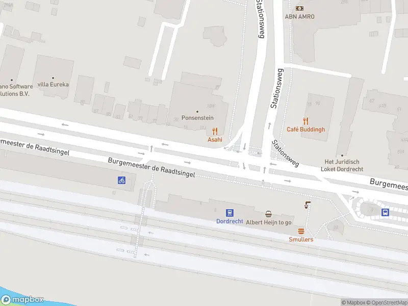 Ambulance met gepaste spoed naar de Stationsplein in Dordrecht