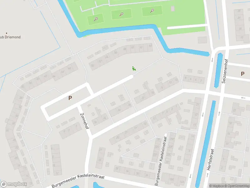 Ambulance met gepaste spoed naar de Lange Stammerdijk in Amsterdam