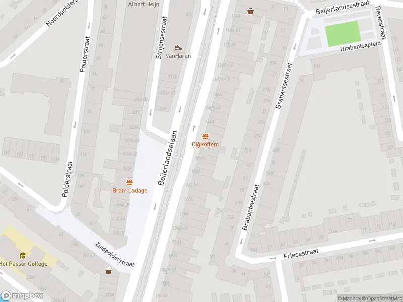 Ambulance met grote spoed naar de Beijerlandselaan in Rotterdam