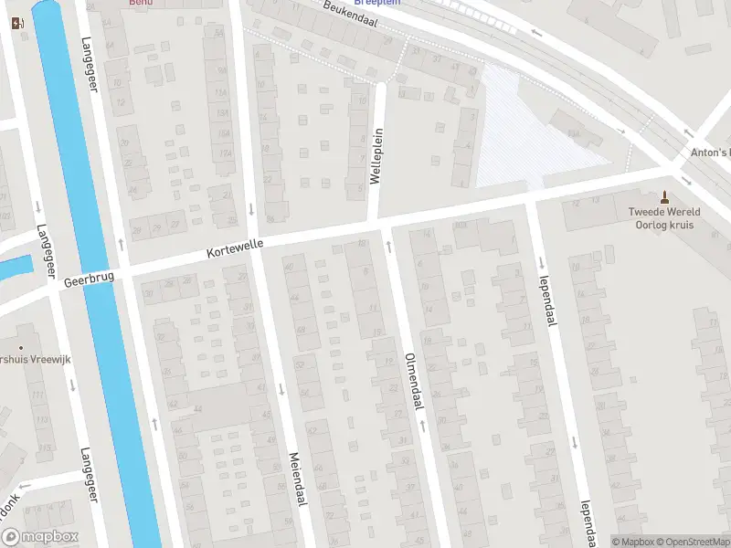 Ambulance met grote spoed naar de Olmendaal in Rotterdam