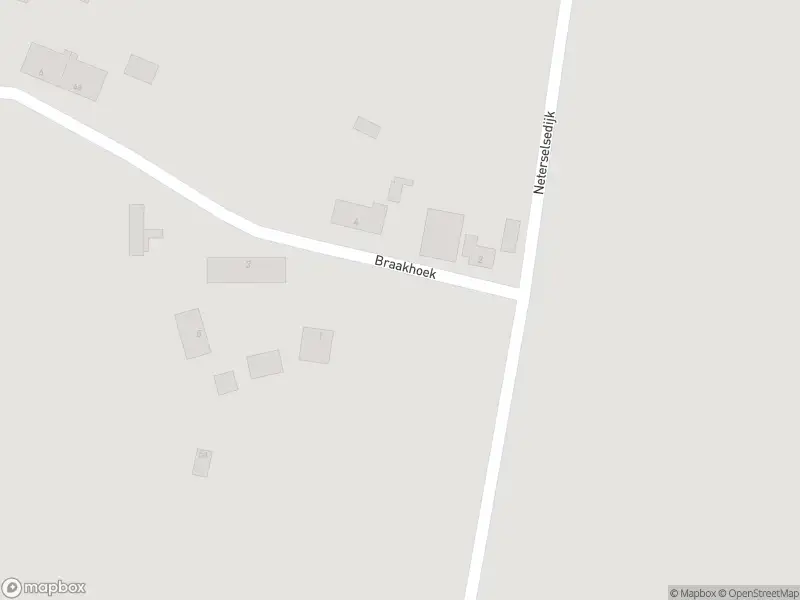 Brandweer met grote spoed naar de Braakhoek in Lage Mierde vanwege gebouwbrand