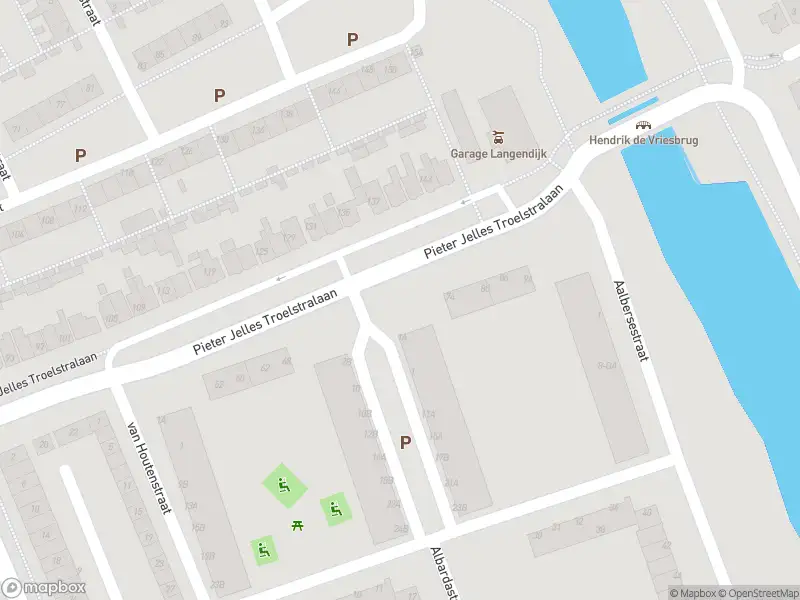 Ambulance met gepaste spoed naar de Zuiddijk in Zaandam