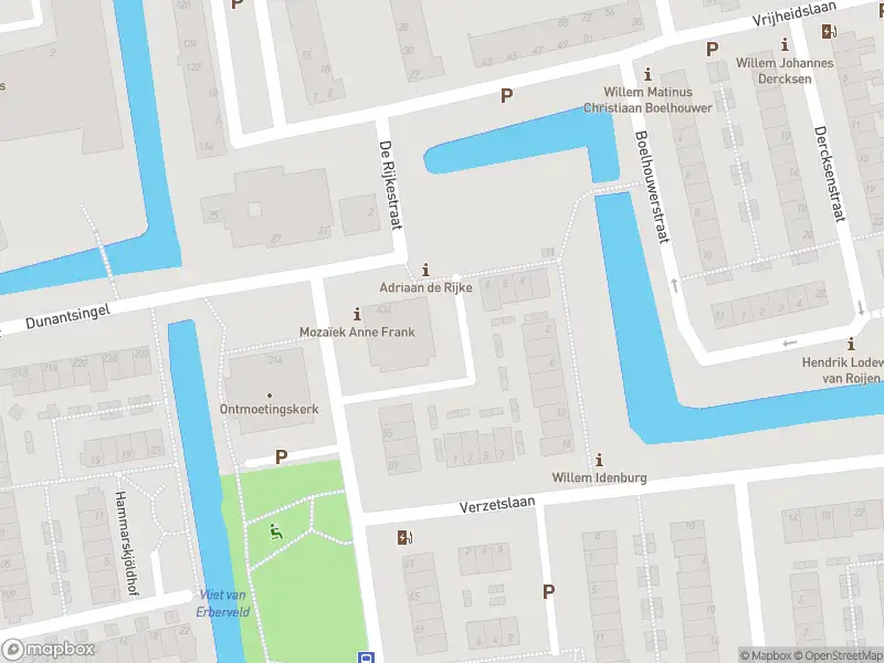 Ambulance met grote spoed naar de De Rijkestraat in Gouda