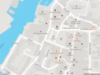 Politie met grote spoed naar de Raadhuisstraat in Grou vanwege steekincident