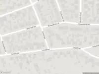 Brandweer en politie met grote spoed naar de Irenestraat in Afferden vanwege stankoverlast