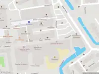 Ambulance met grote spoed naar de Lenteakker in Spijkenisse