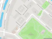 Ambulance met gepaste spoed naar de Rie Mastenbroekstraat in Amsterdam