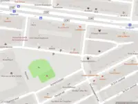 Ambulance met grote spoed naar de Achterklooster in Rotterdam