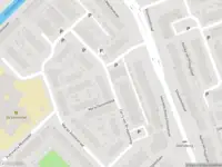 Ambulance met gepaste spoed naar de Carry van Bruggenweg in Leiden