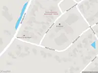 Brandweer met grote spoed naar de Meester Geertswei in Wijnjewoude vanwege gebouwbrand