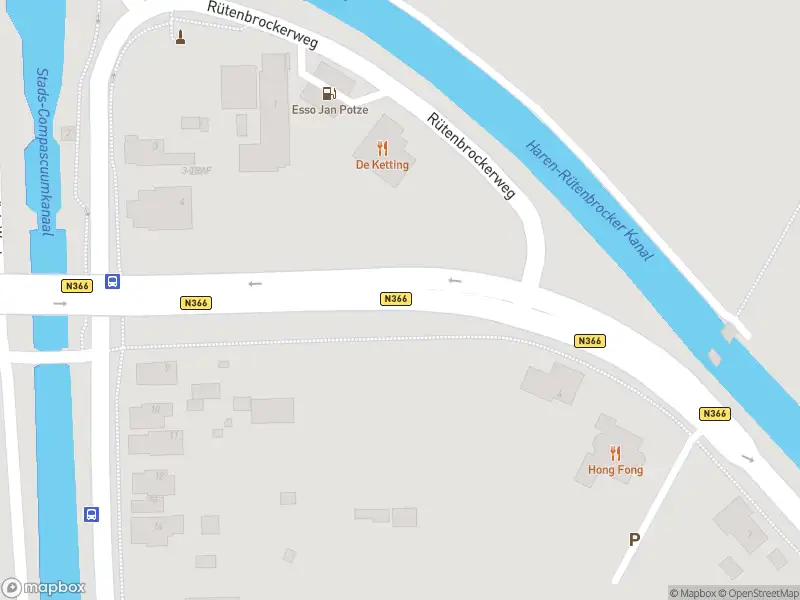 Brandweer naar de Rütenbrockerweg in Ter Apel vanwege voertuigen te water