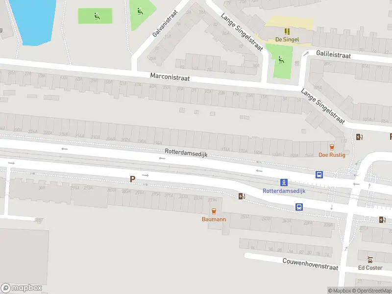 Ambulance met grote spoed naar de Rotterdamsedijk in Schiedam