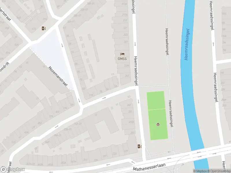 Ambulance met gepaste spoed naar de C.P.Tielestraat in Rotterdam