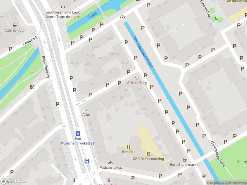 Ambulance met grote spoed naar de Asstraat in 's-Gravenhage