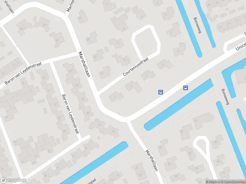 Ambulance met gepaste spoed naar de Courteniusstraat in Hellevoetsluis