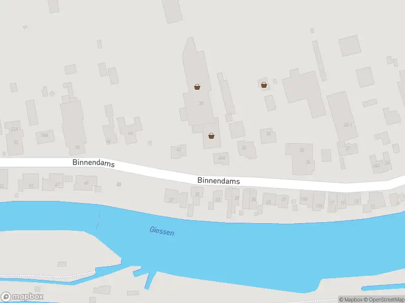 Ambulance met grote spoed naar de Binnendams in Hardinxveld-Giessendam