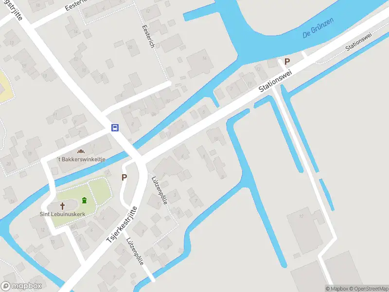 Brandweer met grote spoed naar de Stationswei in Molkwerum vanwege voertuigen te water