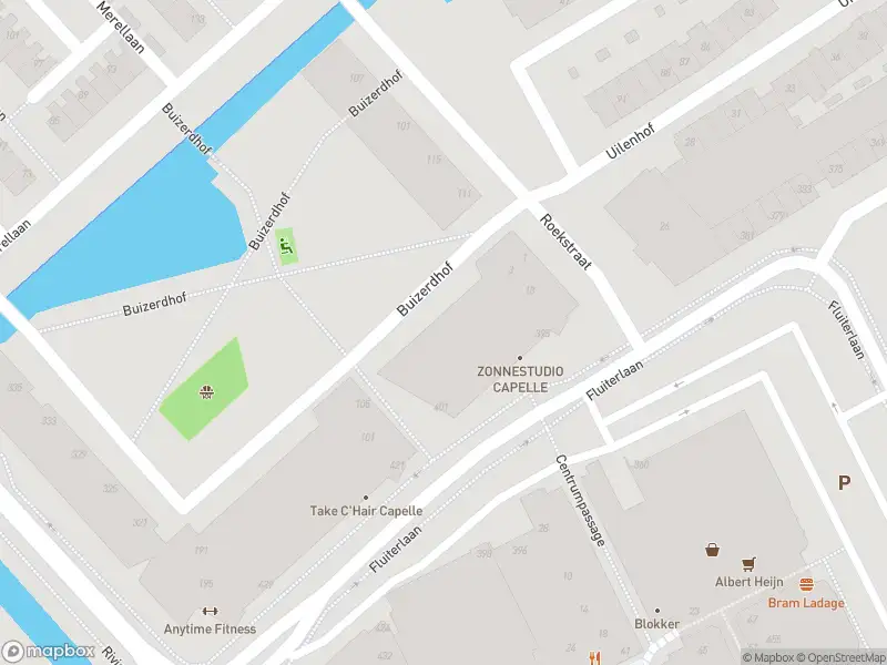 Ambulance met grote spoed naar de Buizerdhof in Capelle aan den IJssel