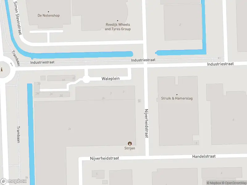 Ambulance met gepaste spoed naar de Waleplein in Strijen