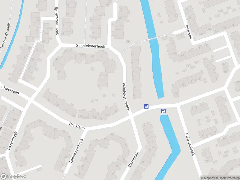 Ambulance met grote spoed naar de Scholeksterhoek in Spijkenisse