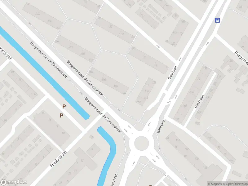 Ambulance met grote spoed naar de Burgemeester de Zeeuwstraat in Ridderkerk