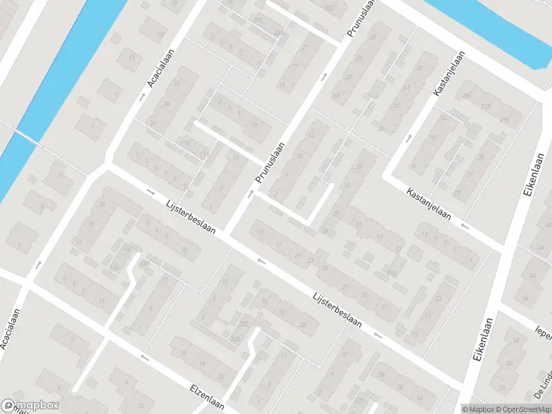 Ambulance met grote spoed naar de Prunuslaan in Rozenburg