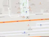 Ambulance met gepaste spoed naar de Zuidplein in Amsterdam