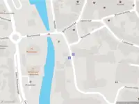 Brandweer met gepaste spoed naar de Ziekenhuisstraat in Groenlo vanwege een liftopsluiting