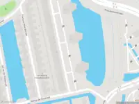 Ambulance met grote spoed naar de Huub van den Brulestraat in Rotterdam