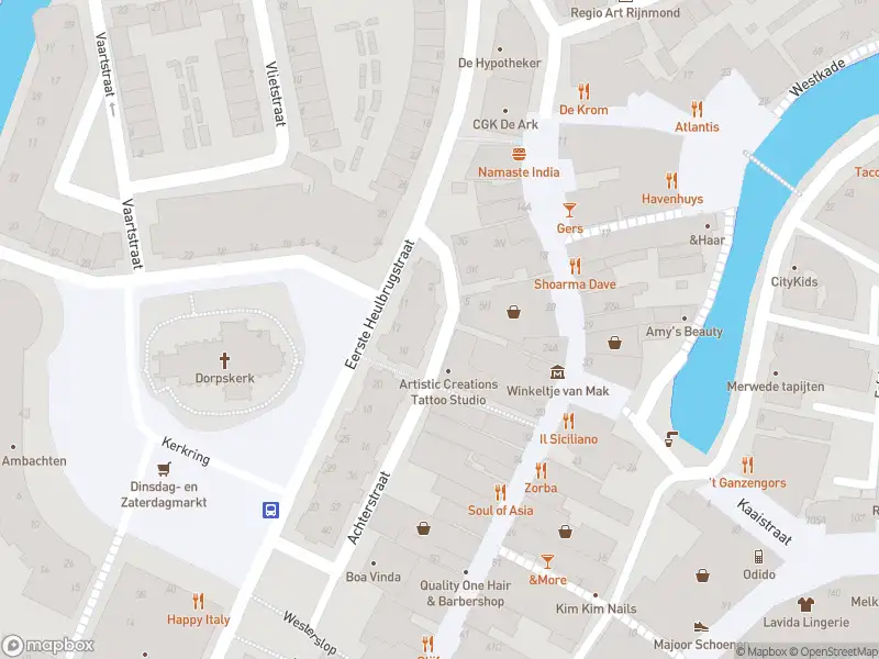 Ambulance met gepaste spoed naar de Achterstraat in Spijkenisse