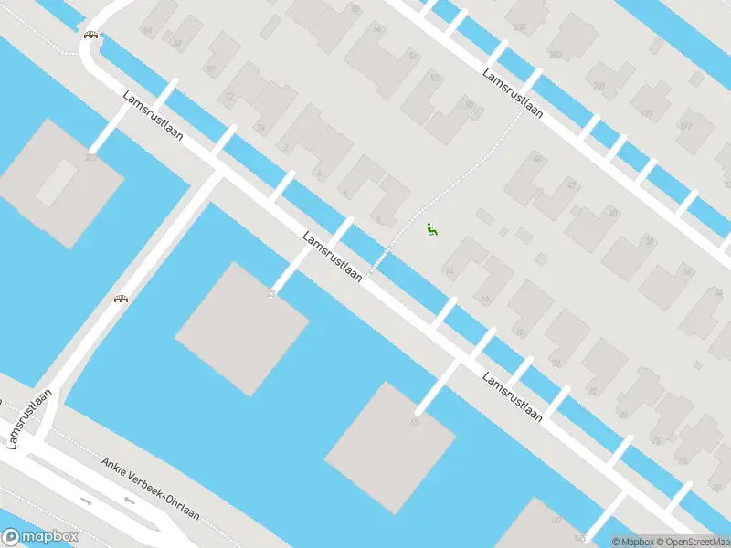 Brandweer met grote spoed naar de Lamsrustlaan in Rotterdam vanwege reanimatie