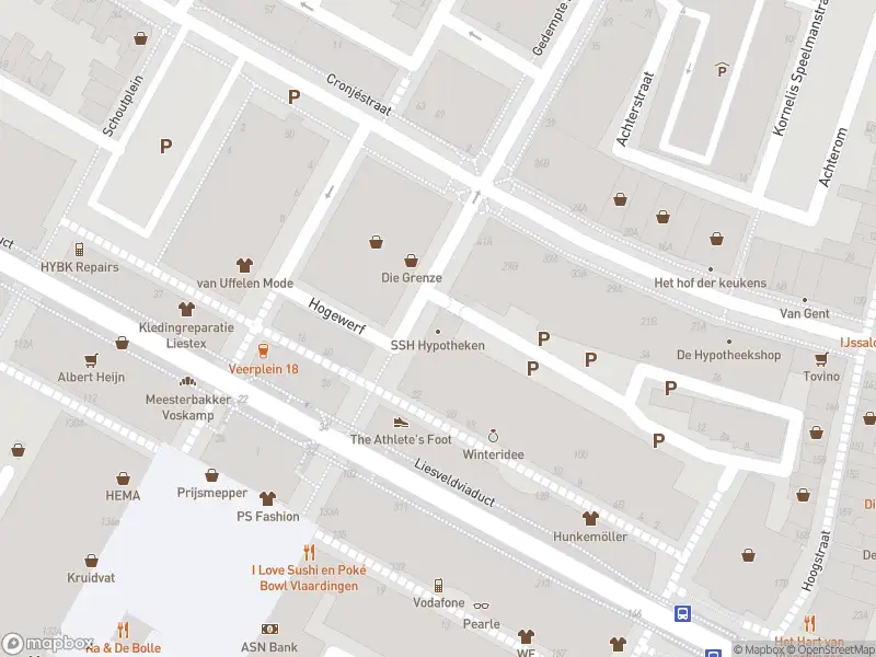 Ambulance met grote spoed naar de Weeshuisplein in Vlaardingen