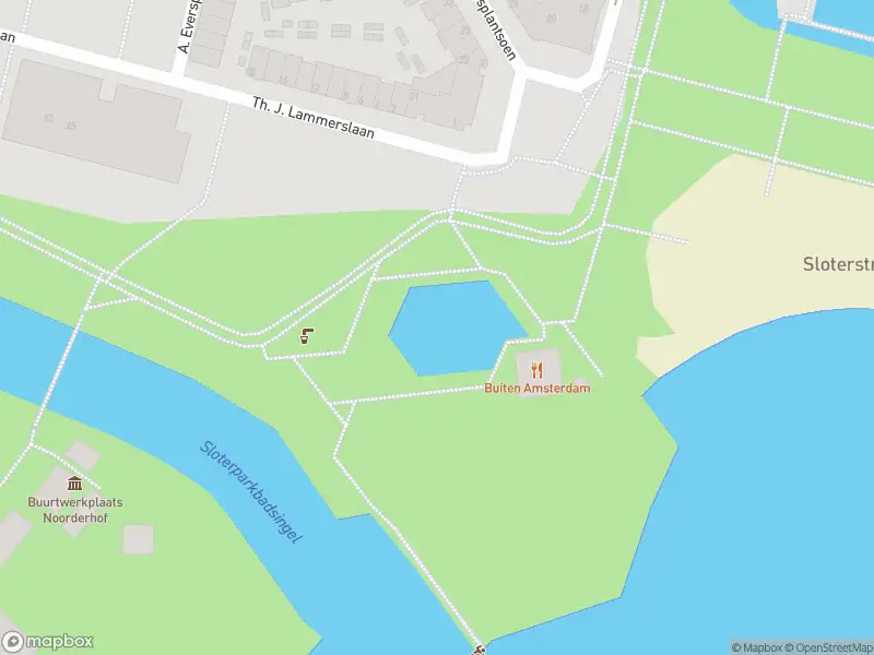 Ambulance met grote spoed naar de Th. J. Lammerslaan in Amsterdam