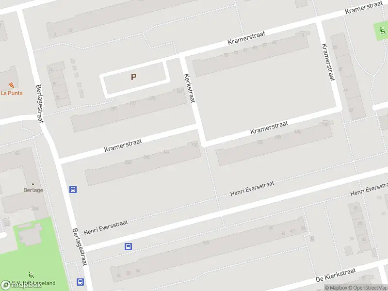 Ambulance met gepaste spoed naar de Kramerstraat in Rotterdam