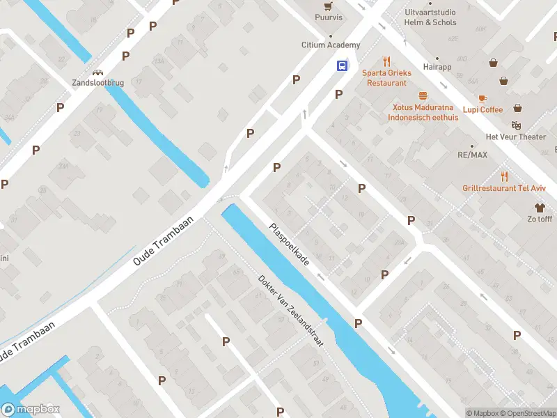 Ambulance met gepaste spoed naar de Plaspoelkade in Leidschendam