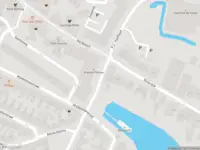 Ambulance met grote spoed naar de Oosterbrugstraat in Sliedrecht