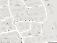 Brandweer met grote spoed naar de Dorpsstraat in Vlieland vanwege afgaan automatisch brandalarm