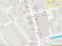 Ambulance met grote spoed naar de Burgemeester Baumannlaan in Rotterdam