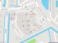 Ambulance met grote spoed naar de Hadewychplaats in Spijkenisse