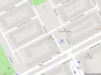 Ambulance met grote spoed naar de Statenweg in Rotterdam