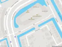 Brandweer met gepaste spoed naar de Hoogeweg in Groningen vanwege een liftopsluiting