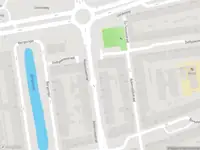 Ambulance met grote spoed naar de Rodenrijsestraat in Rotterdam