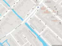 Ambulance met gepaste spoed naar de Plaspoelkade in Leidschendam