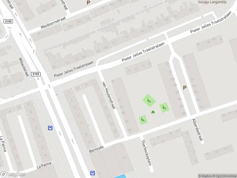 Ambulance met grote spoed naar de Van Houtenstraat in Zaandam