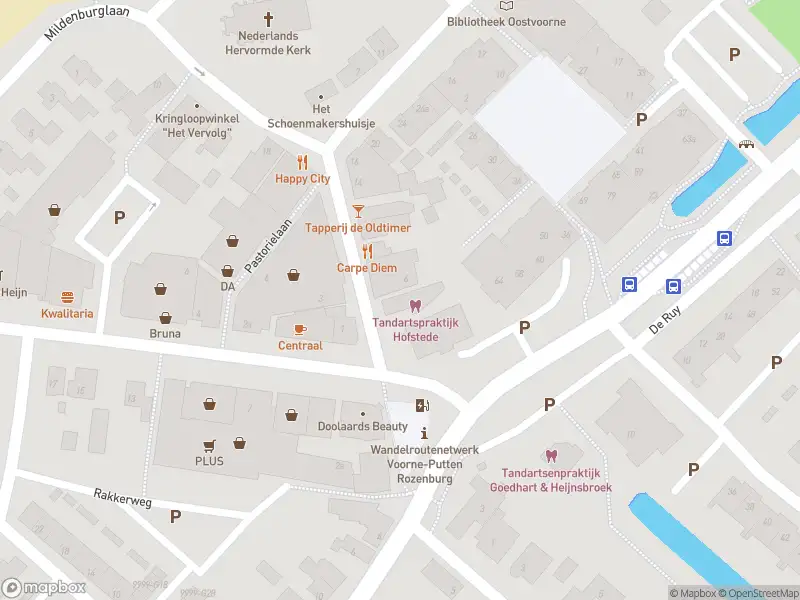 Ambulance met grote spoed naar de Burgemeester Letteweg in Oostvoorne